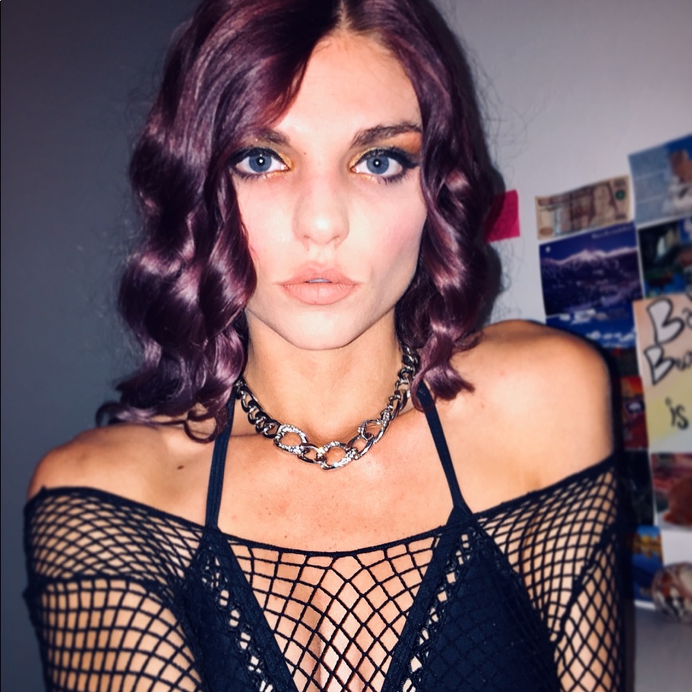 Meet your Posher, Monique